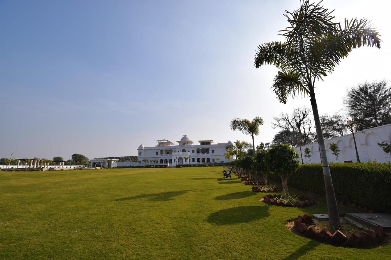 Umaid Farm Resort- A Legancy Vintage Stay In Divisione di Jaipur Esterno foto